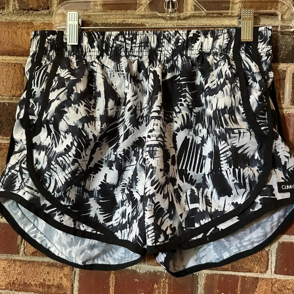 Calvin Klein athletic shorts for women - Picture 1 of 3
